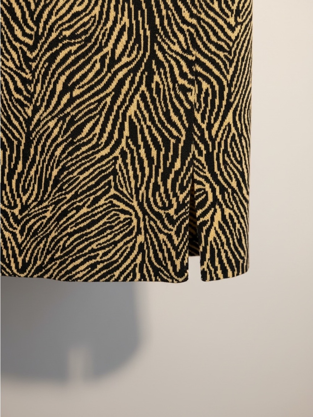 St. John Collection Black and Cream Zebra-Style Pencil Skirt - Picture 3 of 6